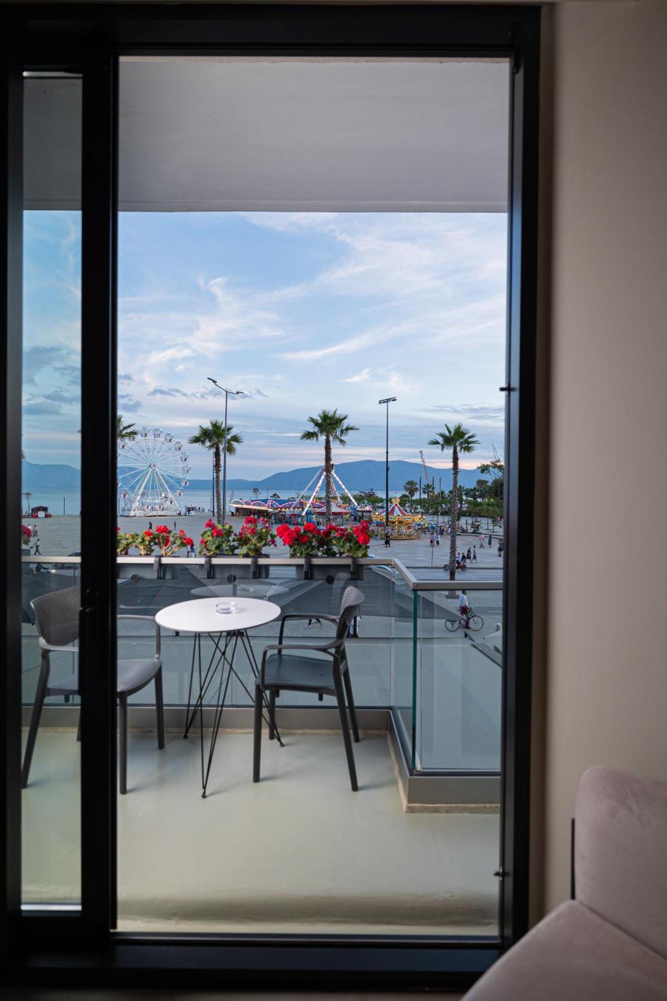 Dot Tradition Vlore Exterior photo